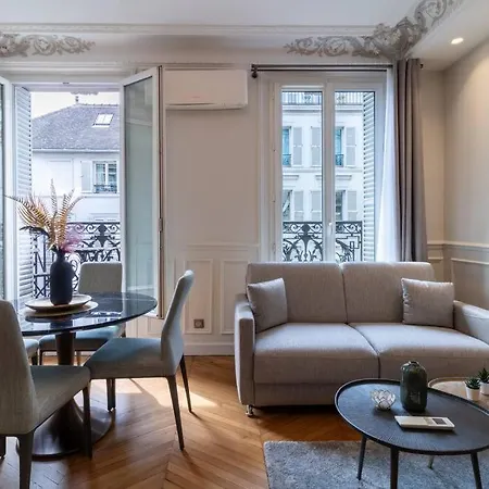 4pers # 1 Bedroom # Ternes # 17 * Parijs