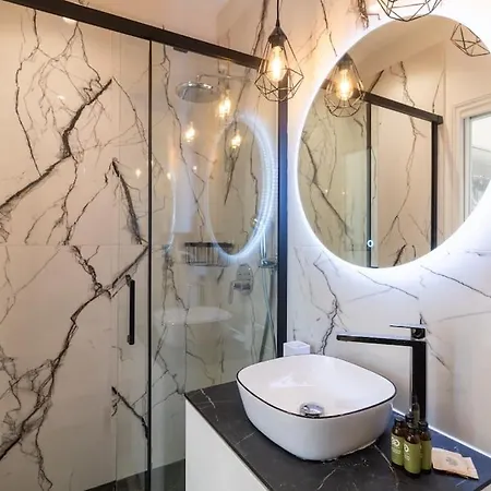 4pers # 1 Bedroom # Ternes # 17 Paris