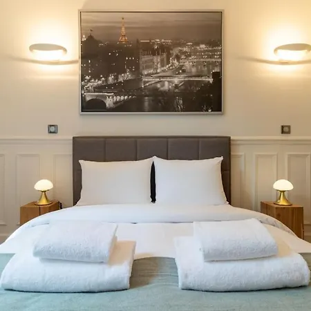 4pers # 1 Bedroom # Ternes # 17 * Paris