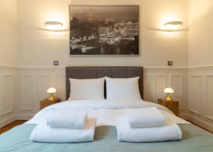 4pers # 1 Bedroom # Ternes # 17 * Paryż
